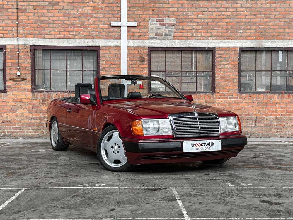 Mercedes-Benz 300 CE-24 Cabriolet 124 1993 E-Class
