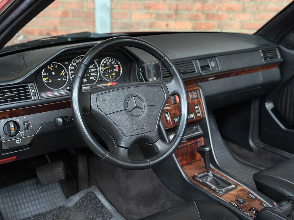 Mercedes-Benz 300 CE-24 Cabriolet 124 1993 E-Class