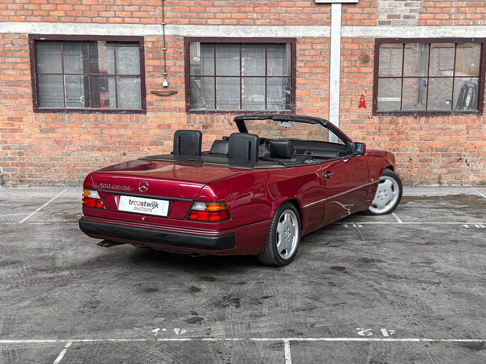 Mercedes-Benz 300 CE-24 Cabriolet 124 1993 E-Class
