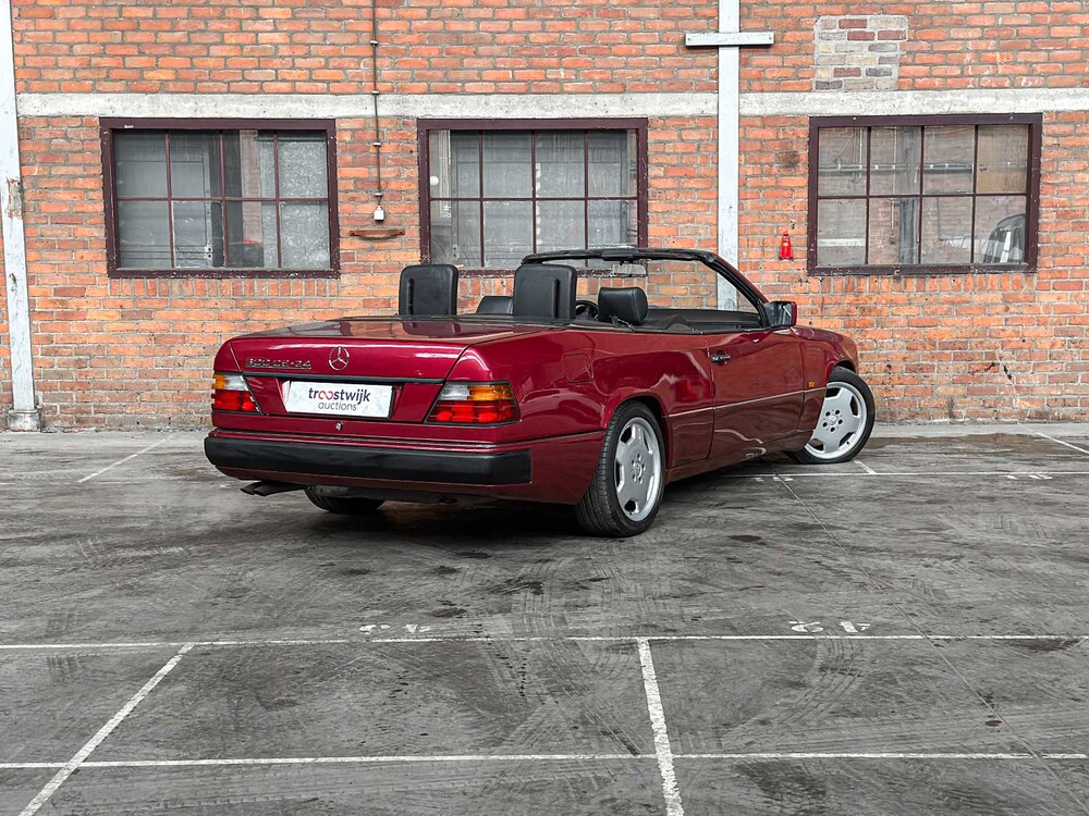 Mercedes-Benz 300 CE-24 Cabriolet 124 1993 E-Class