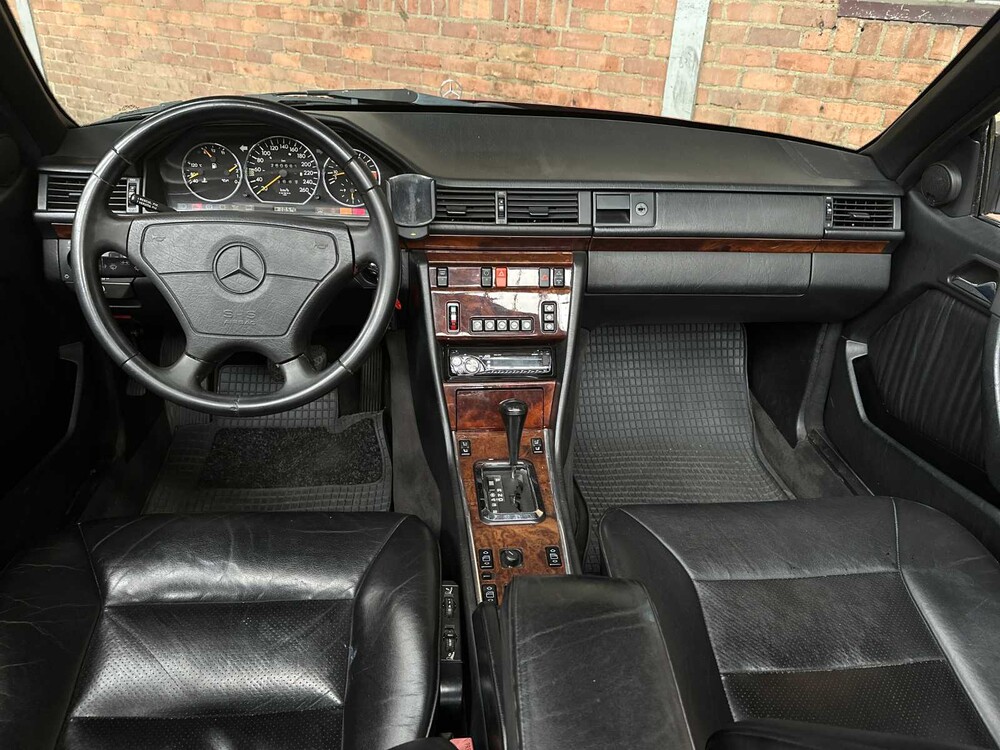 Mercedes-Benz 300 CE-24 Cabriolet 124 1993 E-Class