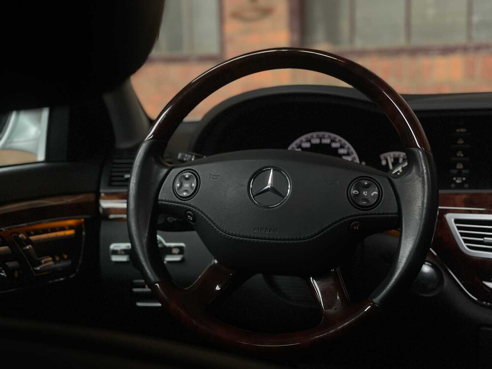 Mercedes-Benz S500 Prestige Plus 5.5 V8 W221 387PS 2006, 76-SK-HB Youngtimer