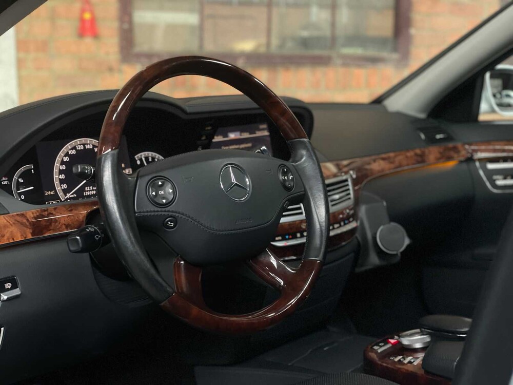 Mercedes-Benz S500 Prestige Plus 5.5 V8 W221 387PS 2006, 76-SK-HB Youngtimer