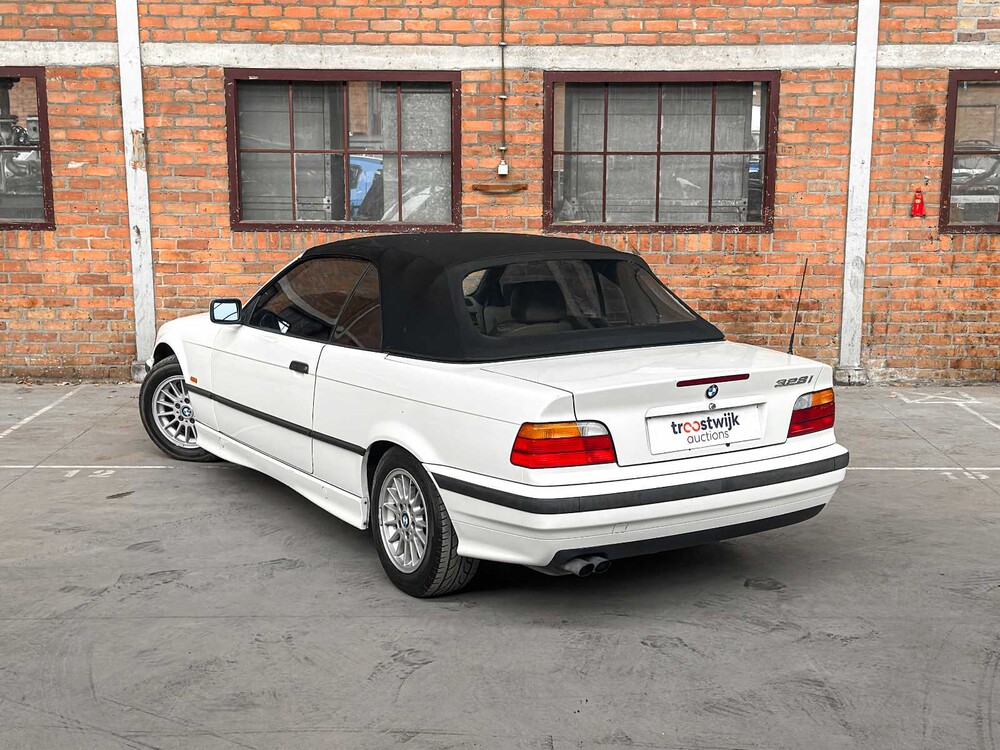 BMW 328i Cabriolet E36 192pk 1997 3-Serie