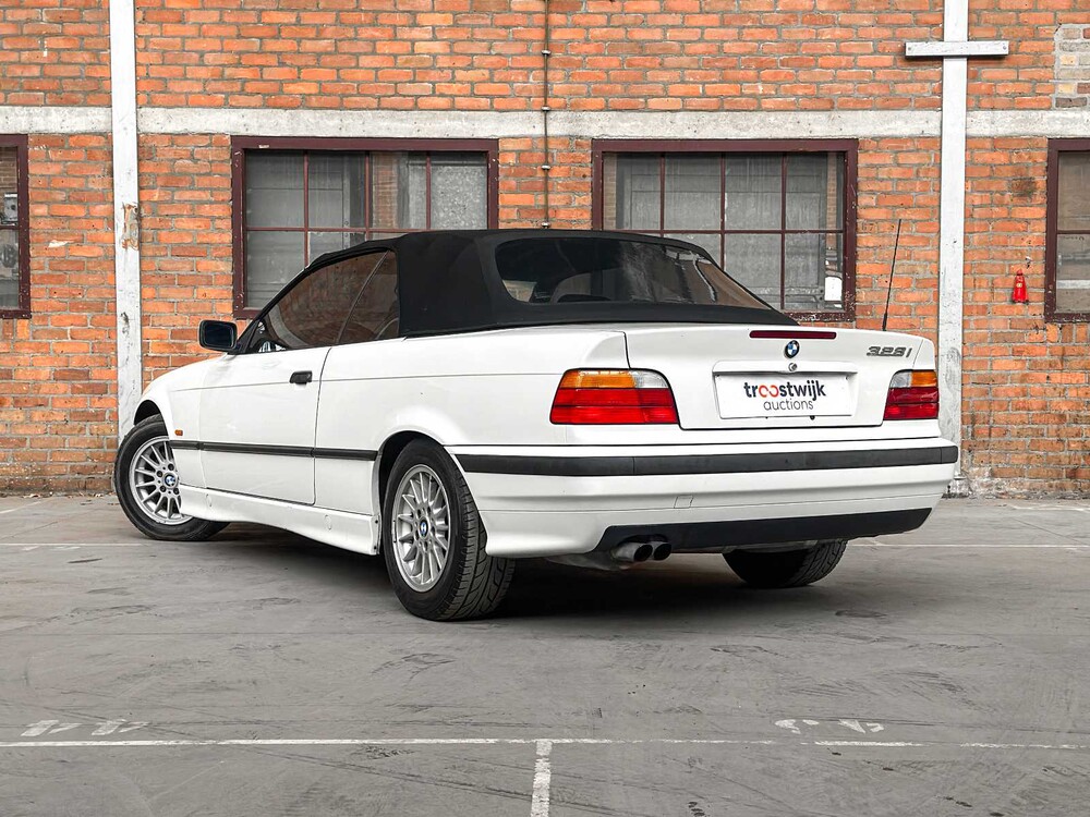 BMW 328i Cabriolet E36 192pk 1997 3-Serie