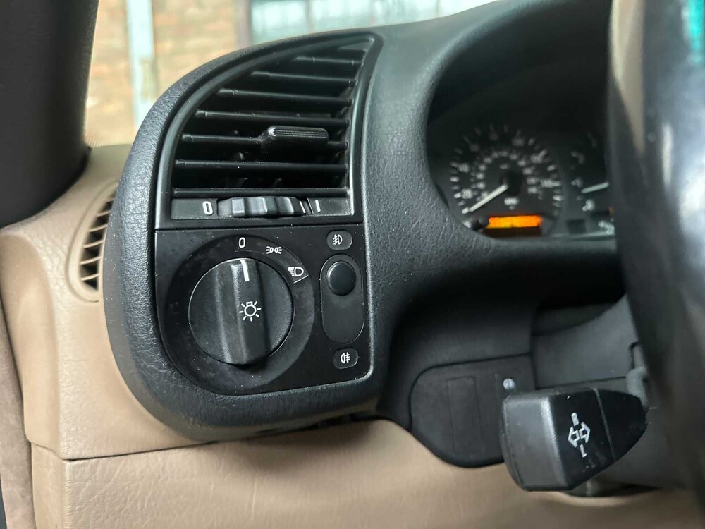 BMW 328i Cabriolet E36 192pk 1997 3-Serie