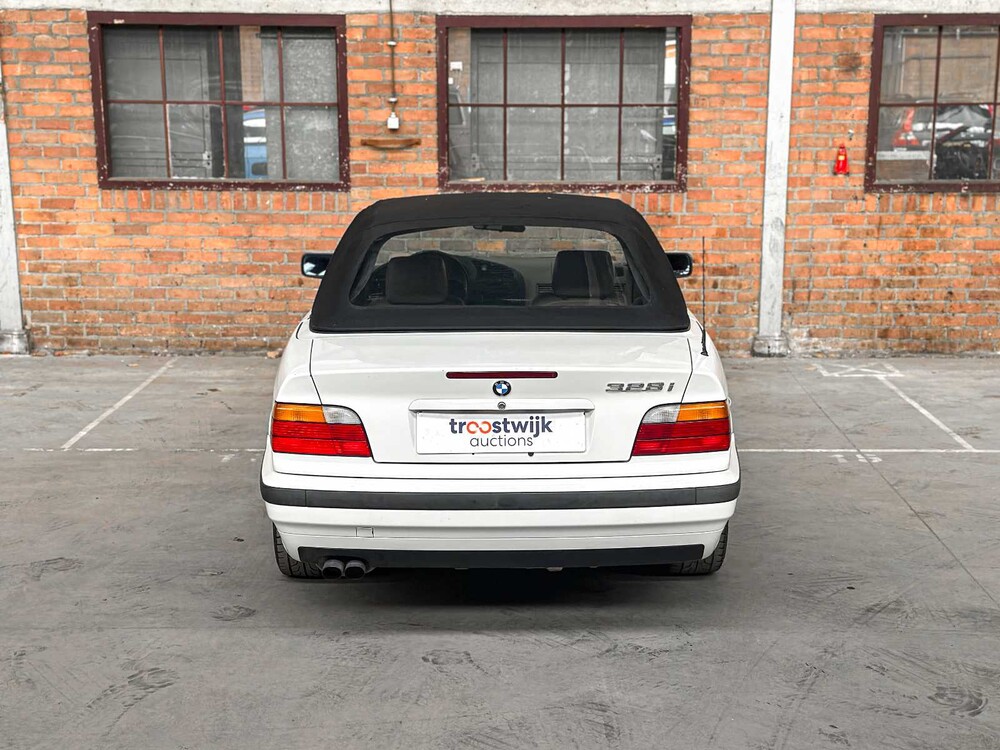 BMW 328i Cabriolet E36 192pk 1997 3-Serie