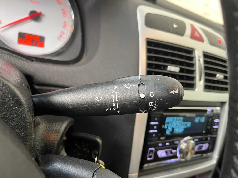 Peugeot 307 1.6-16V Griffe 109hp 2006, 32-TD-PX