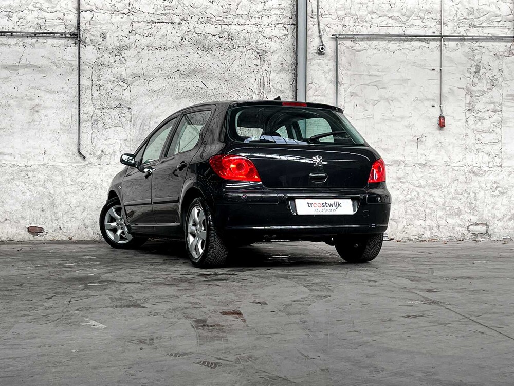 Peugeot 307 1.6-16V Griffe 109hp 2006, 32-TD-PX