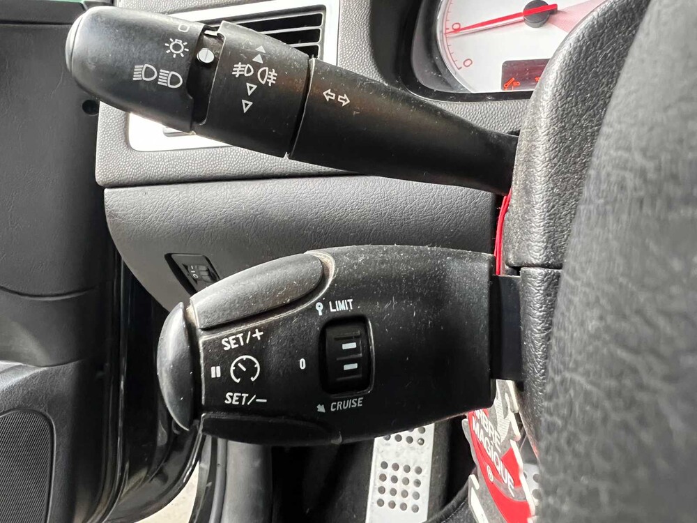 Peugeot 307 1.6-16V Griffe 109hp 2006, 32-TD-PX