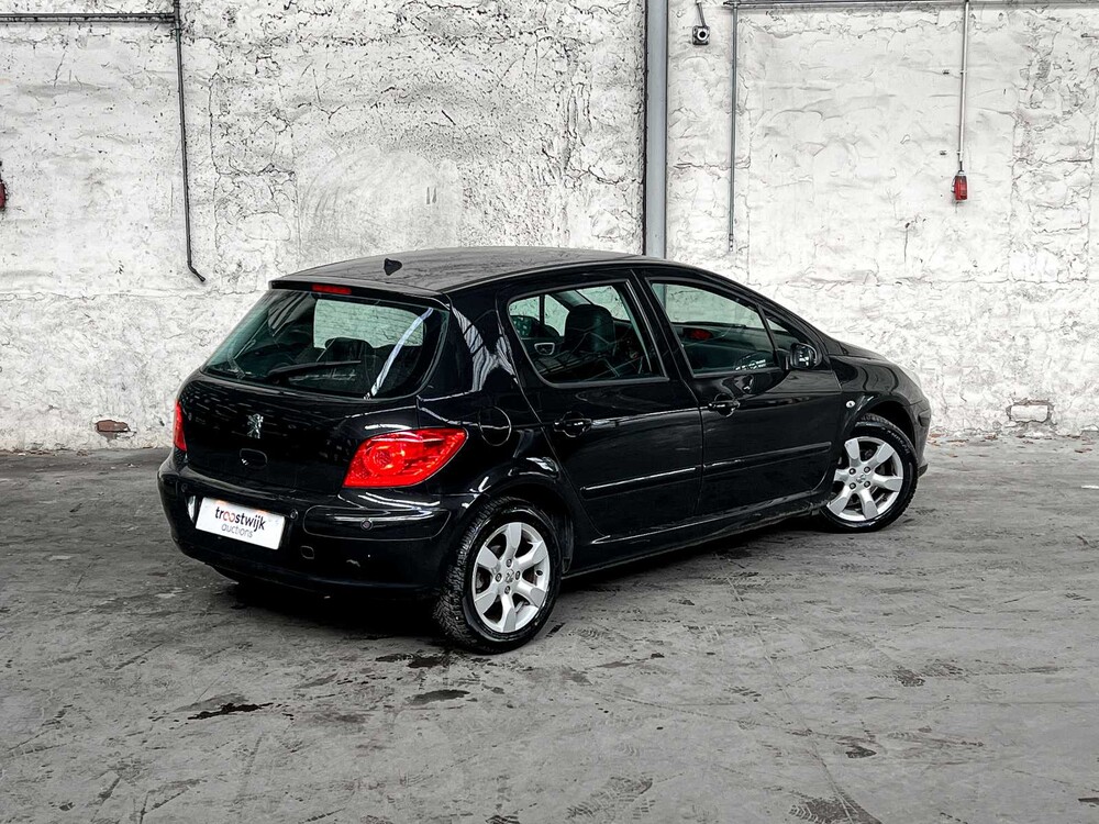 Peugeot 307 1.6-16V Griffe 109hp 2006, 32-TD-PX