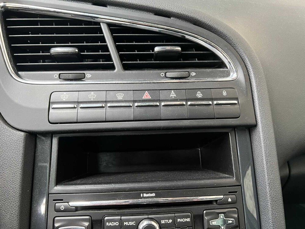 Peugeot 5008 1.6 THP GT 7p. 156hp 2010, 54-NNT-1