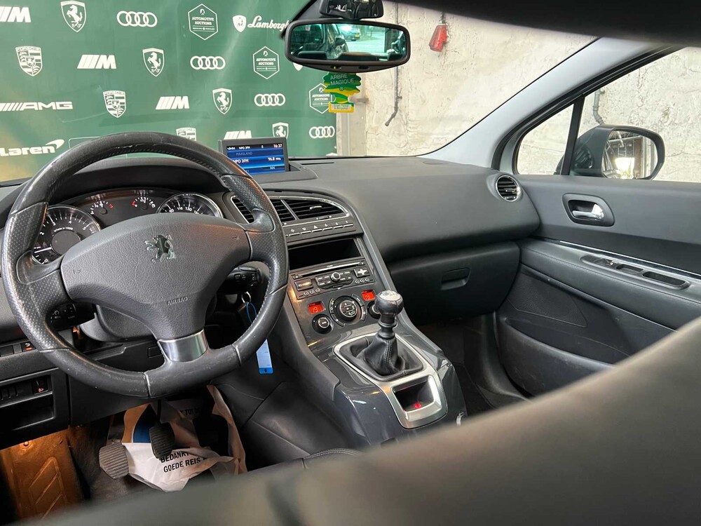 Peugeot 5008 1.6 THP GT 7p. 156hp 2010, 54-NNT-1