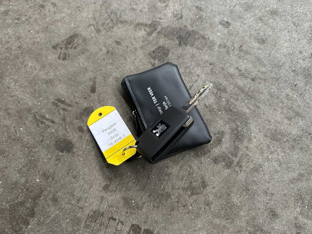 Peugeot 3008 1.6 VTi Première 120hp 2010, 76-KHR-3