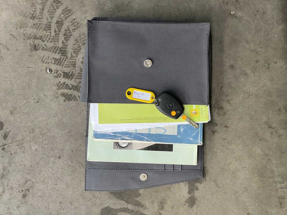 Renault Clio 1.2-16V Expression 75PS 2006, 27-TD-VH