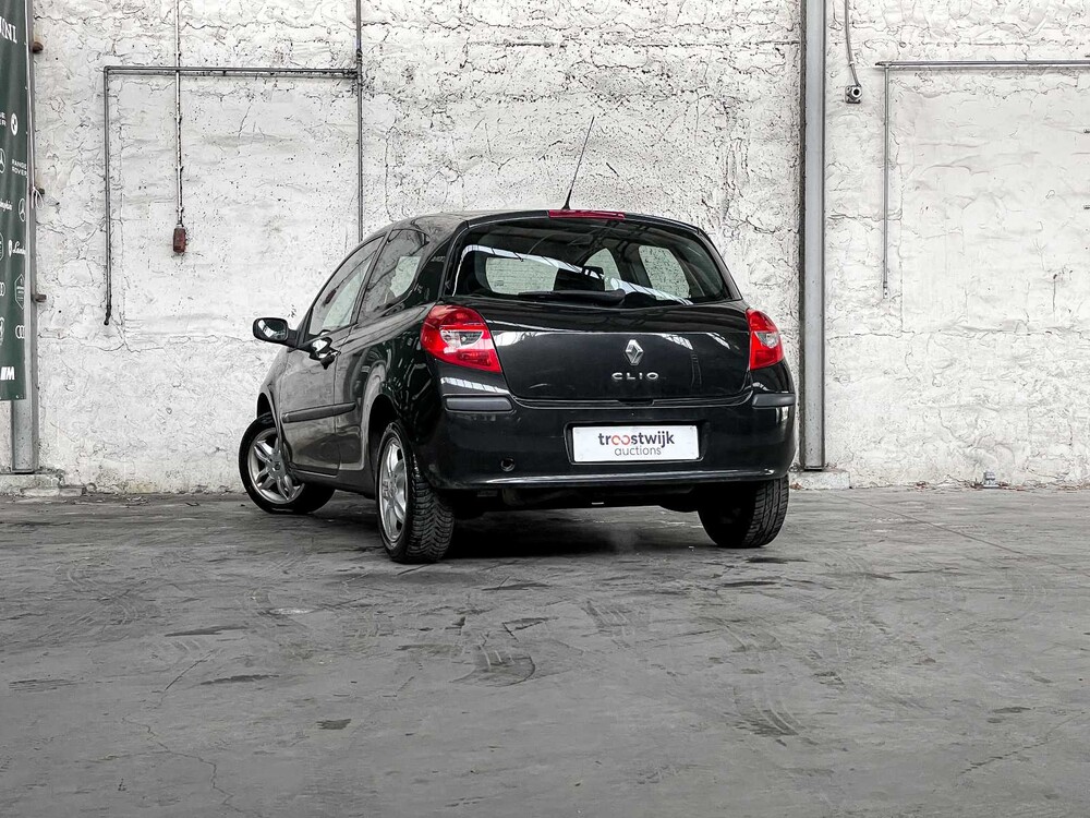Renault Clio 1.2-16V Expression 75PS 2006, 27-TD-VH