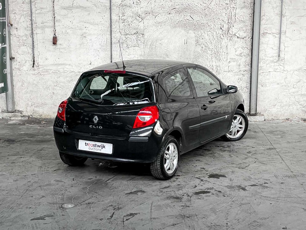 Renault Clio 1.2-16V Expression 75PS 2006, 27-TD-VH