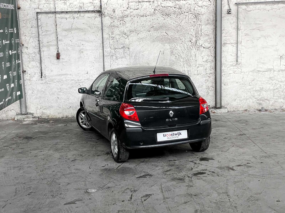 Renault Clio 1.2-16V Expression 75PS 2006, 27-TD-VH