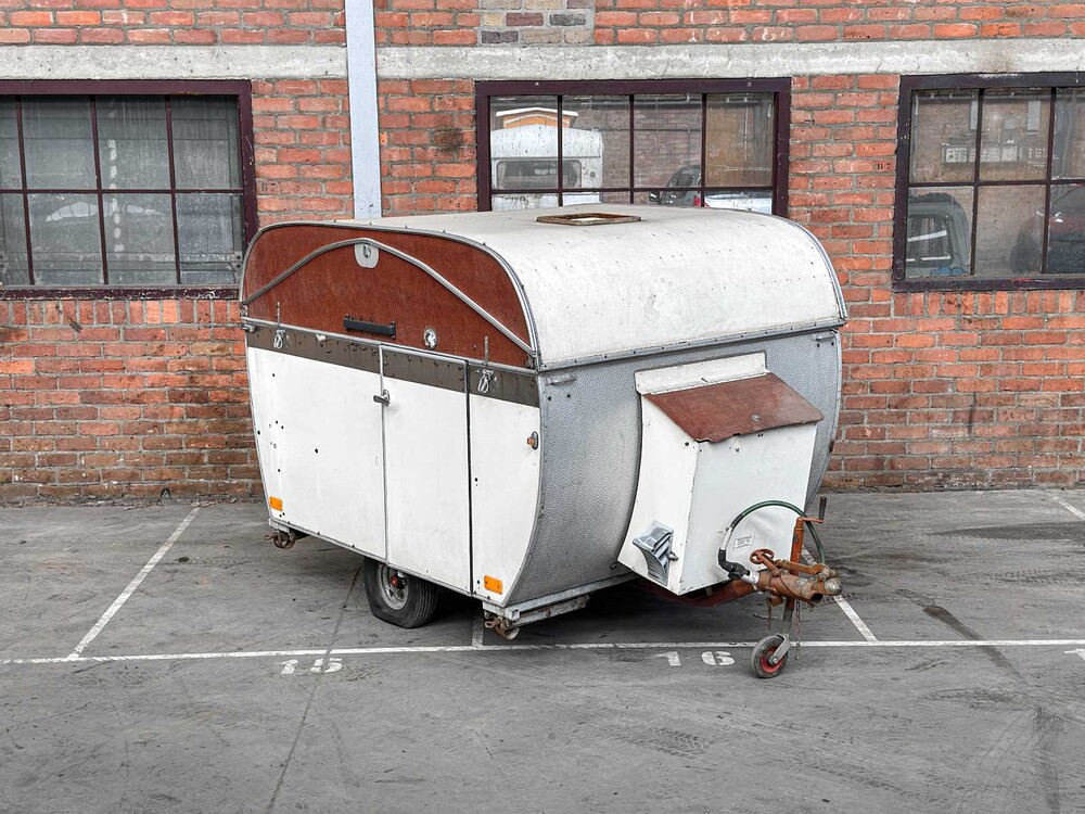 Dehtlefft 1957 348 - Caravan