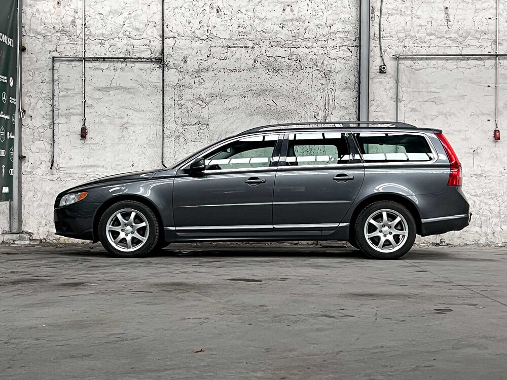 Volvo V70 1.6 T4F Summum 179PS 2012, HS-243-Z