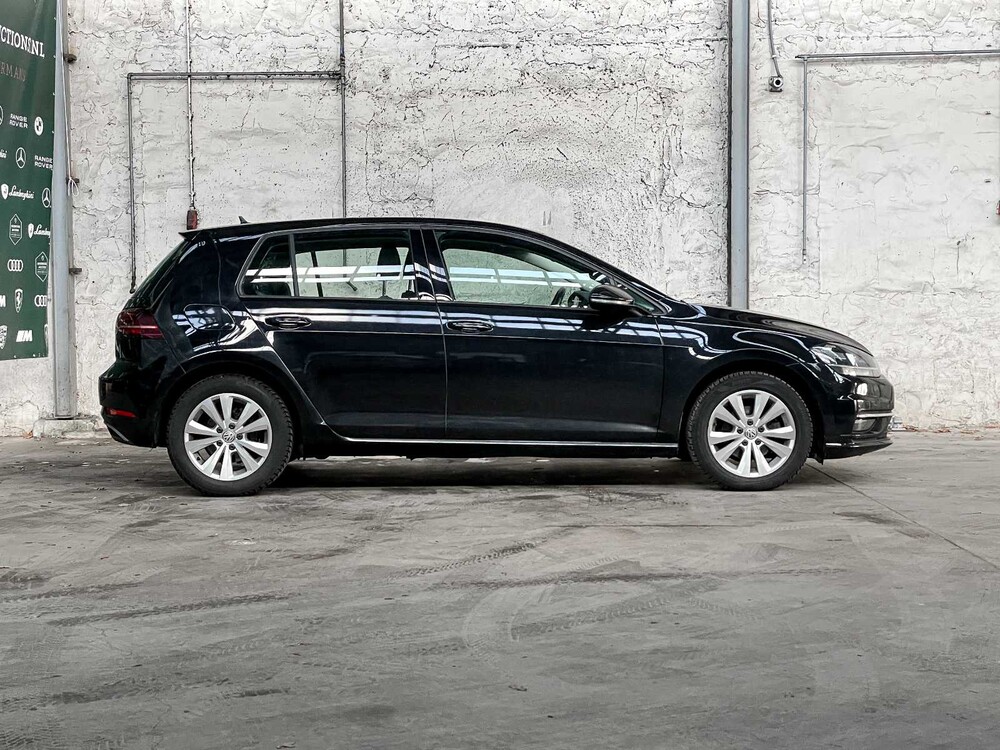 Volkswagen Golf 1.0 TSI CL Bns 116PS 2019, G-854-NF