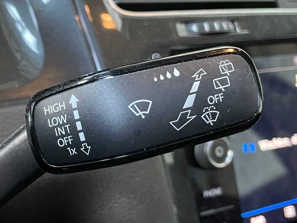 Volkswagen Golf 1.0 TSI CL Bns 116PS 2019, G-854-NF