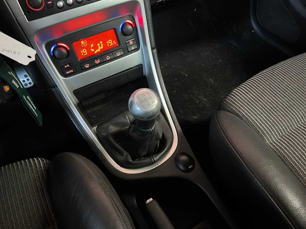 Peugeot 307 sw 2.0-16V XSi 140PS 2006, 78-SJ-ZH