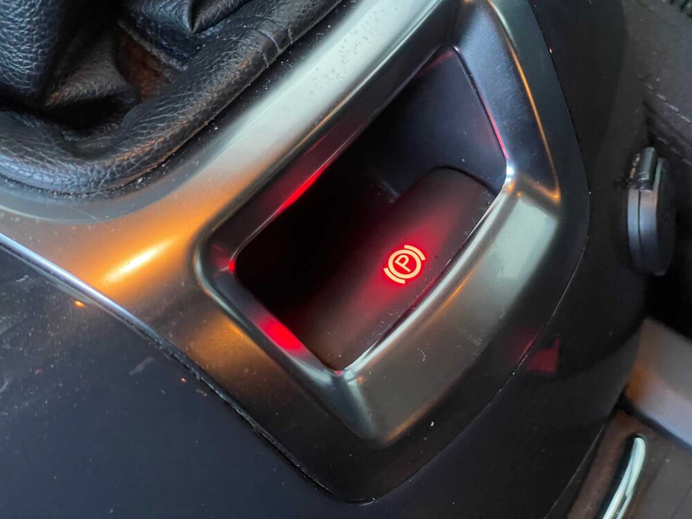 Peugeot 5008 1.6 THP Active 5p. 156PS 2014, 6-TLR-63