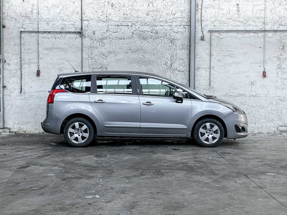 Peugeot 5008 1.6 THP Active 5p. 156PS 2014, 6-TLR-63