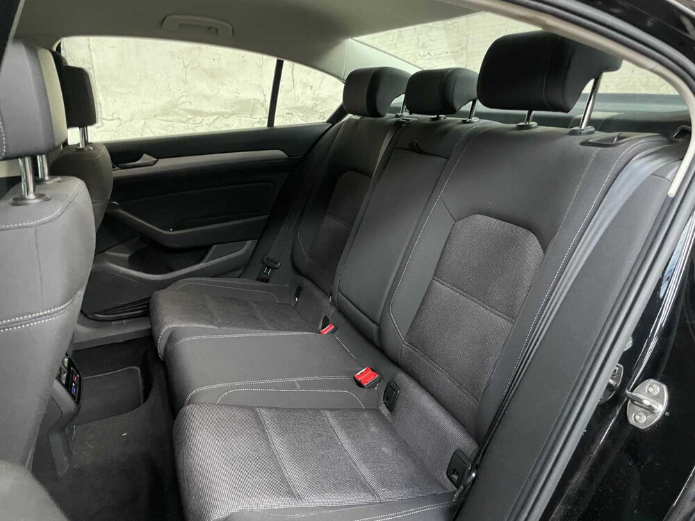 Volkswagen Passat 1.5 TSI CL Bns 150hp 2019, ZH-522-V