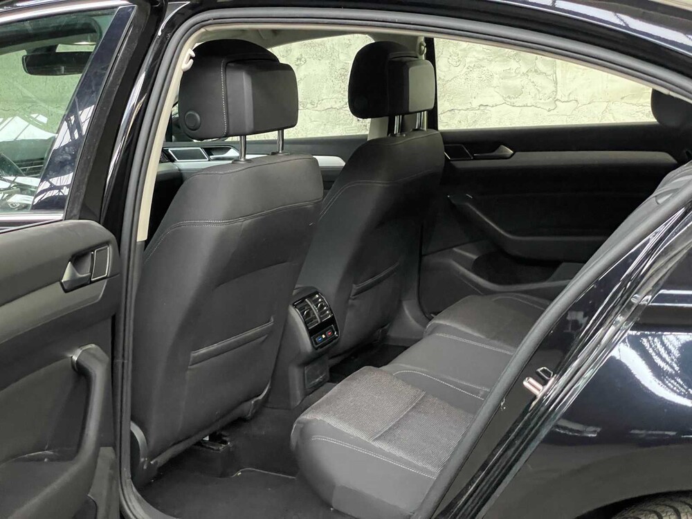 Volkswagen Passat 1.5 TSI CL Bns 150hp 2019, ZH-522-V