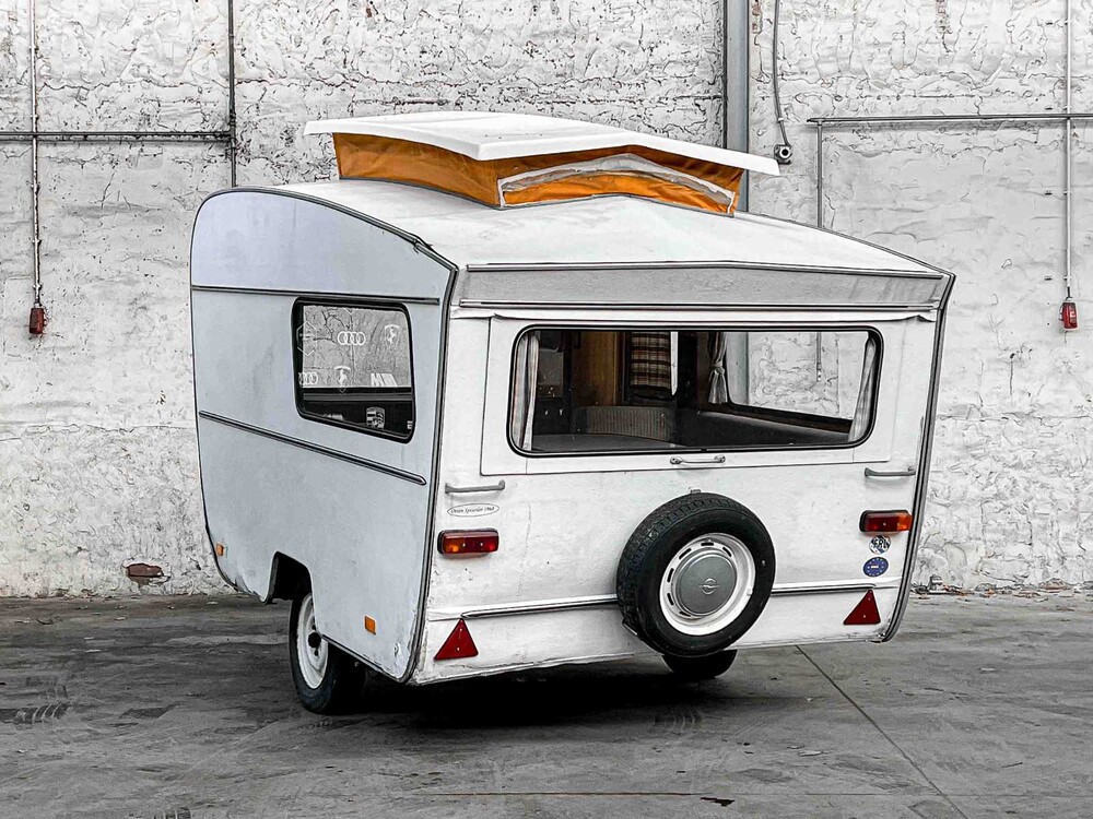 Otton Detectives Caravan