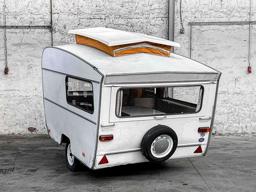 Otton Detectives Caravan