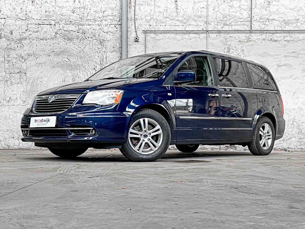 Lancia Voyager 3.6 V6 Platinum 283hp 2012, R-831-FN