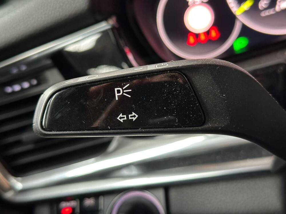 Porsche Panamera Sport Turismo 4 E-Hybrid 2.9 V6 470PS 2021, K-375-NB