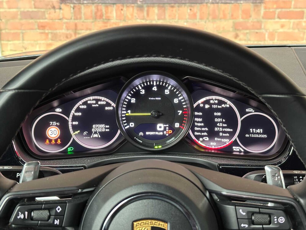 Porsche Panamera Sport Turismo 4 E-Hybrid 2.9 V6 470PS 2021, K-375-NB