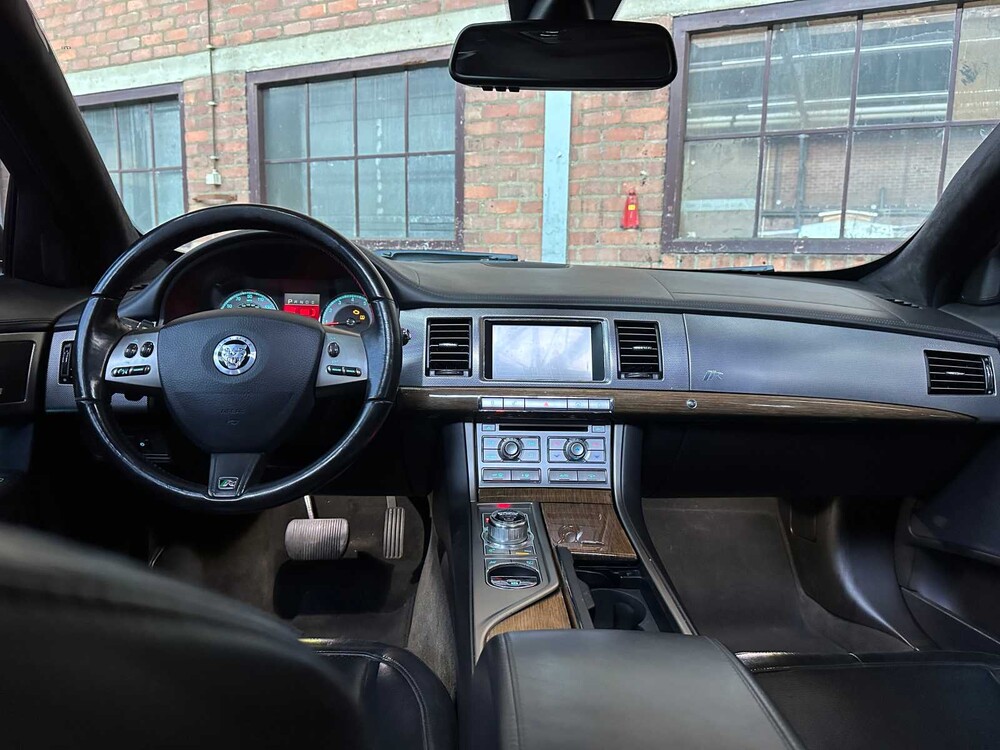 Jaguar XF R 5.0 V8 KOMPRESSOR 510PS 2011