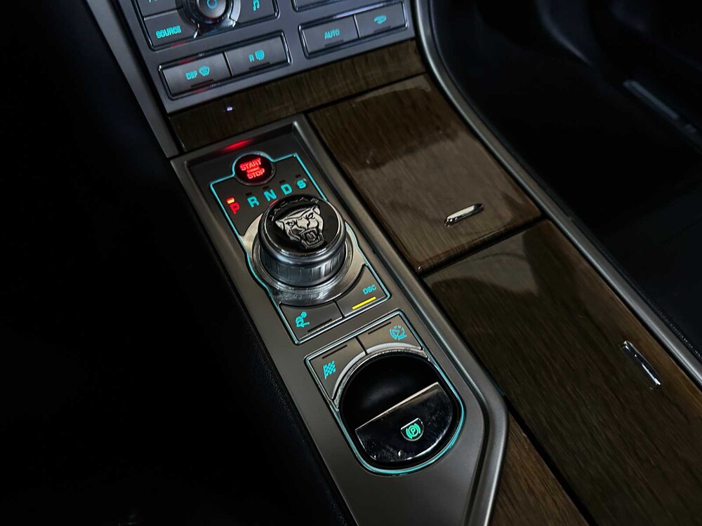 Jaguar XF R 5.0 V8 KOMPRESSOR 510PS 2011