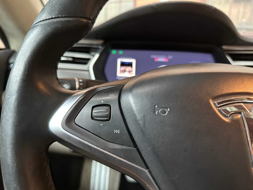 Tesla Model S 100D PERFORMANCE 612PS 2018, SV-719-Z