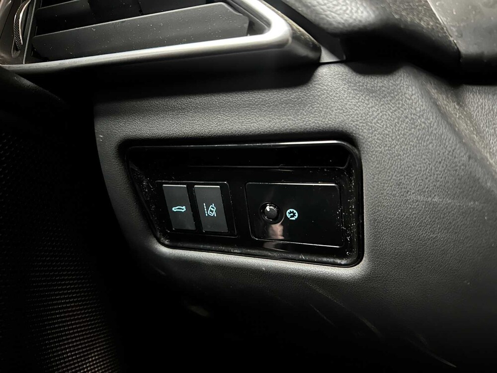 Jaguar XE 2.0 D Portfolio 179PS 2015, H-969-LL