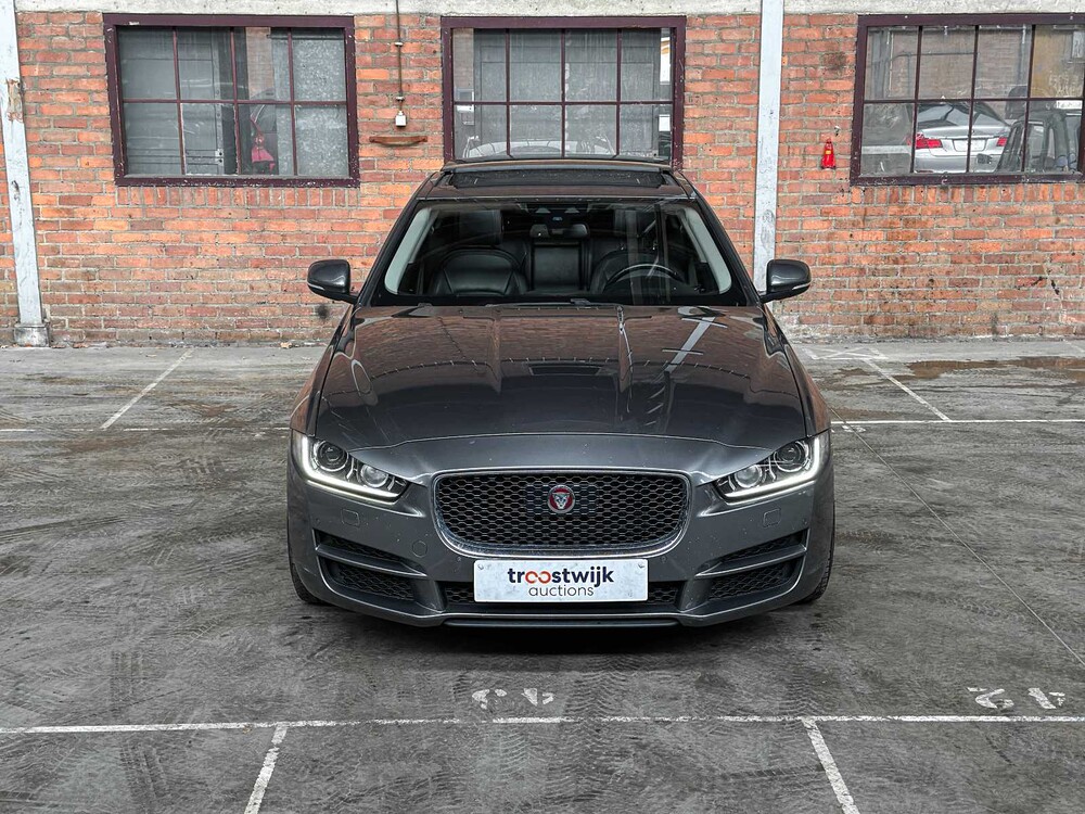 Jaguar XE 2.0 D Portfolio 179PS 2015, H-969-LL