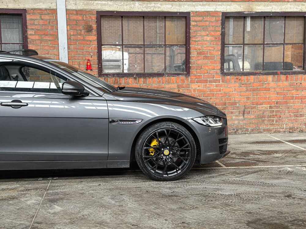 Jaguar XE 2.0 D Portfolio 179PS 2015, H-969-LL