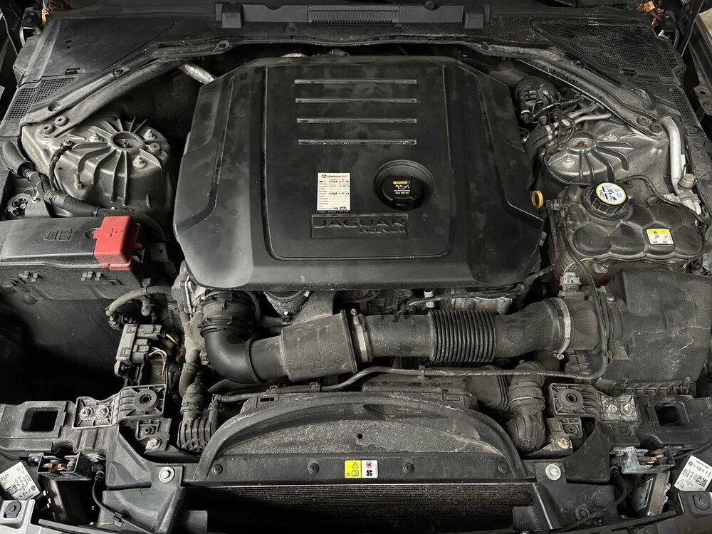 Jaguar XE 2.0 D Portfolio 179hp 2015, H-969-LL