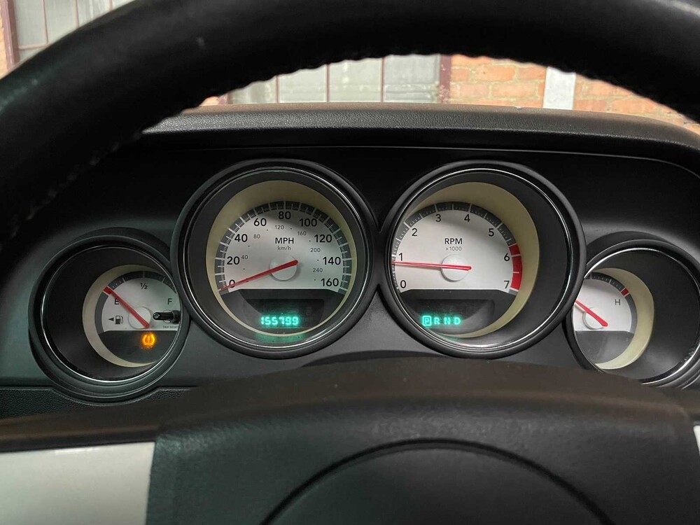 Dodge Challenger 5.7 V8 HEMI 372PS 2010