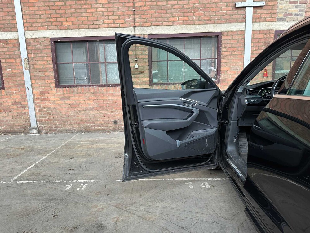 Audi e-tron 50 Quattro Launch Edition Plus 71 kWh 313hp 2019, G-907-XP