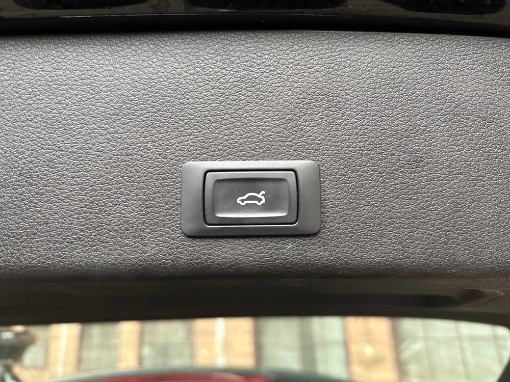 Audi e-tron 50 Quattro Launch Edition Plus 71 kWh 313hp 2019, G-907-XP