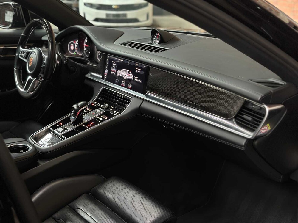Porsche Panamera Sport Turismo 4S 2.9 V6 441hp 2018, J-376-JS