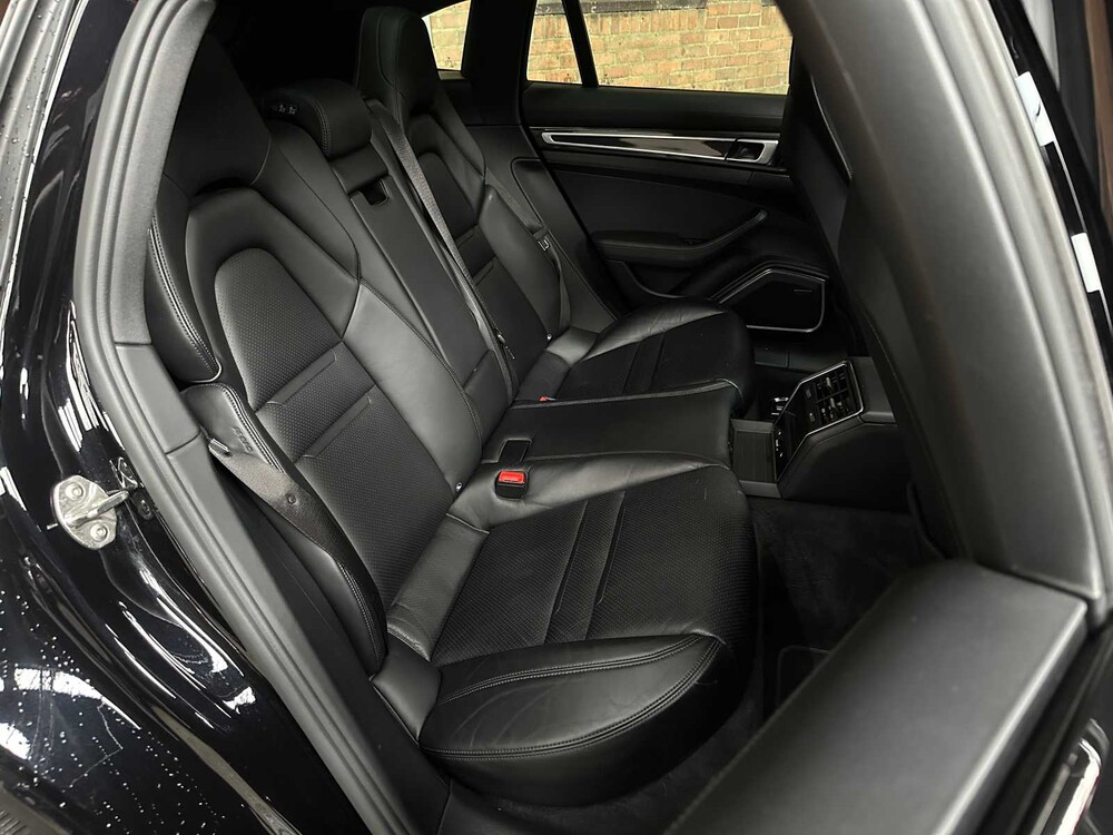Porsche Panamera Sport Turismo 4S 2.9 V6 441hp 2018, J-376-JS
