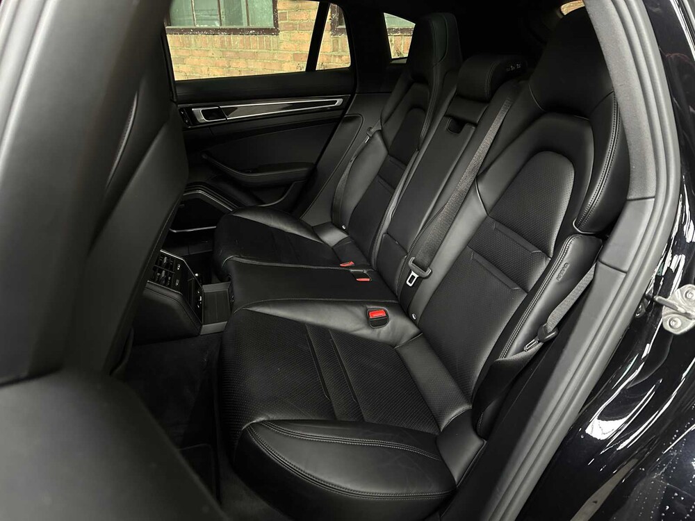 Porsche Panamera Sport Turismo 4S 2.9 V6 441hp 2018, J-376-JS