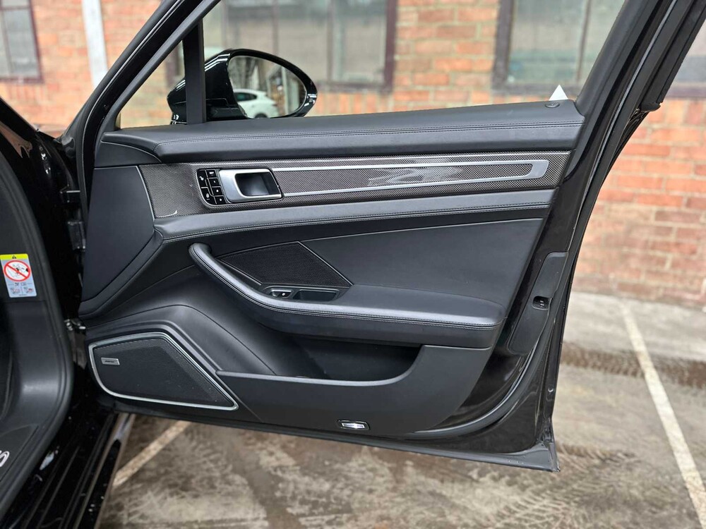 Porsche Panamera Sport Turismo 4S 2.9 V6 441hp 2018, J-376-JS